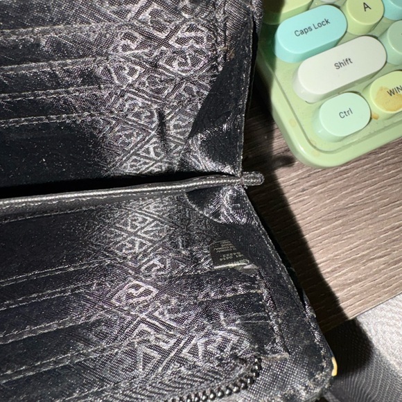 Relic brand Colorful Patterned Wallet - Picture 9 of 10